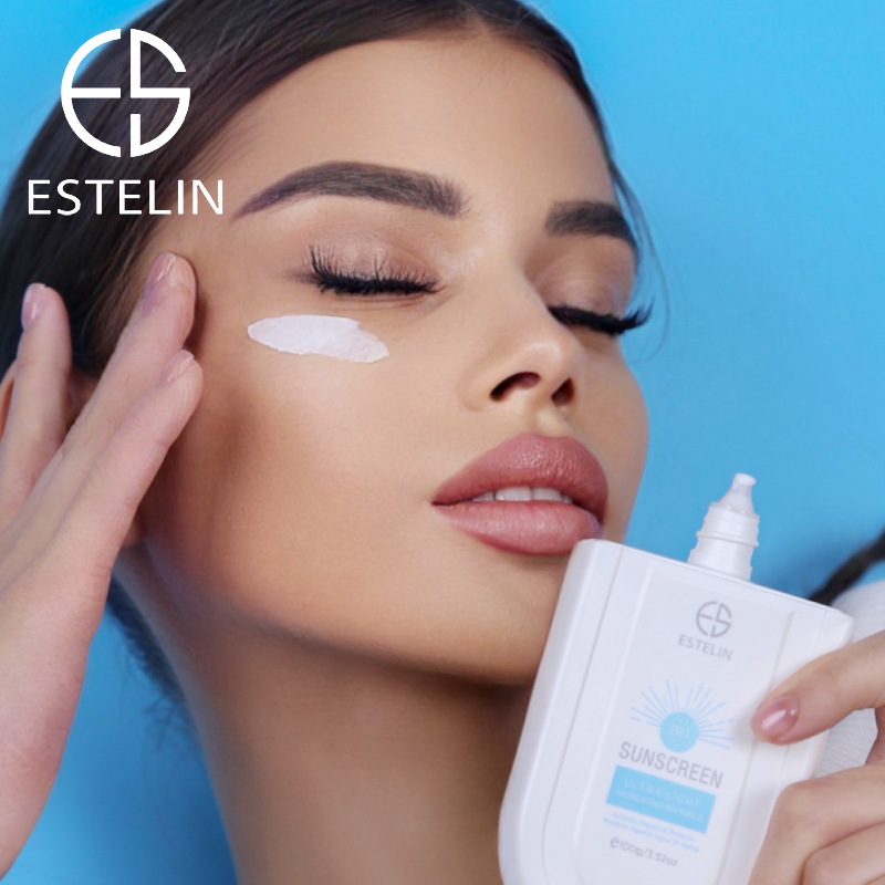 Ultra Light Hydrating invisible Sunscreen SPF 80 7