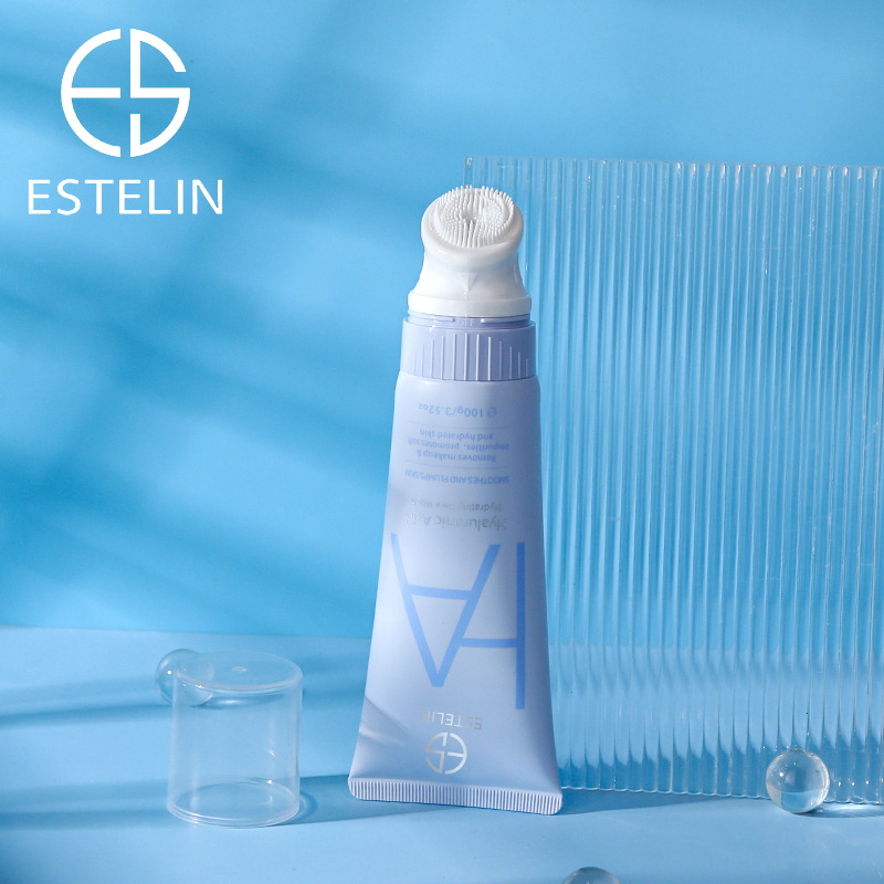 Hyaluronic acid hydrating face wash 4