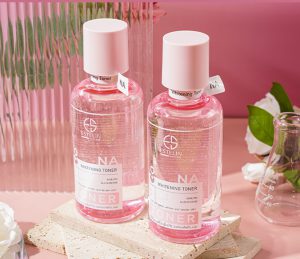 Niacinamide & Arbutin whitening essence toner 12