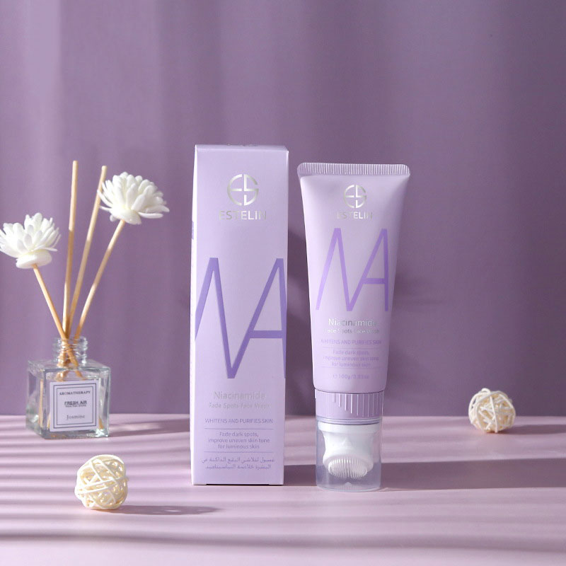 Niacinamide fade spots face wash 3